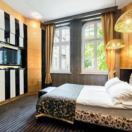 公寓 Apartament Gold 索波特